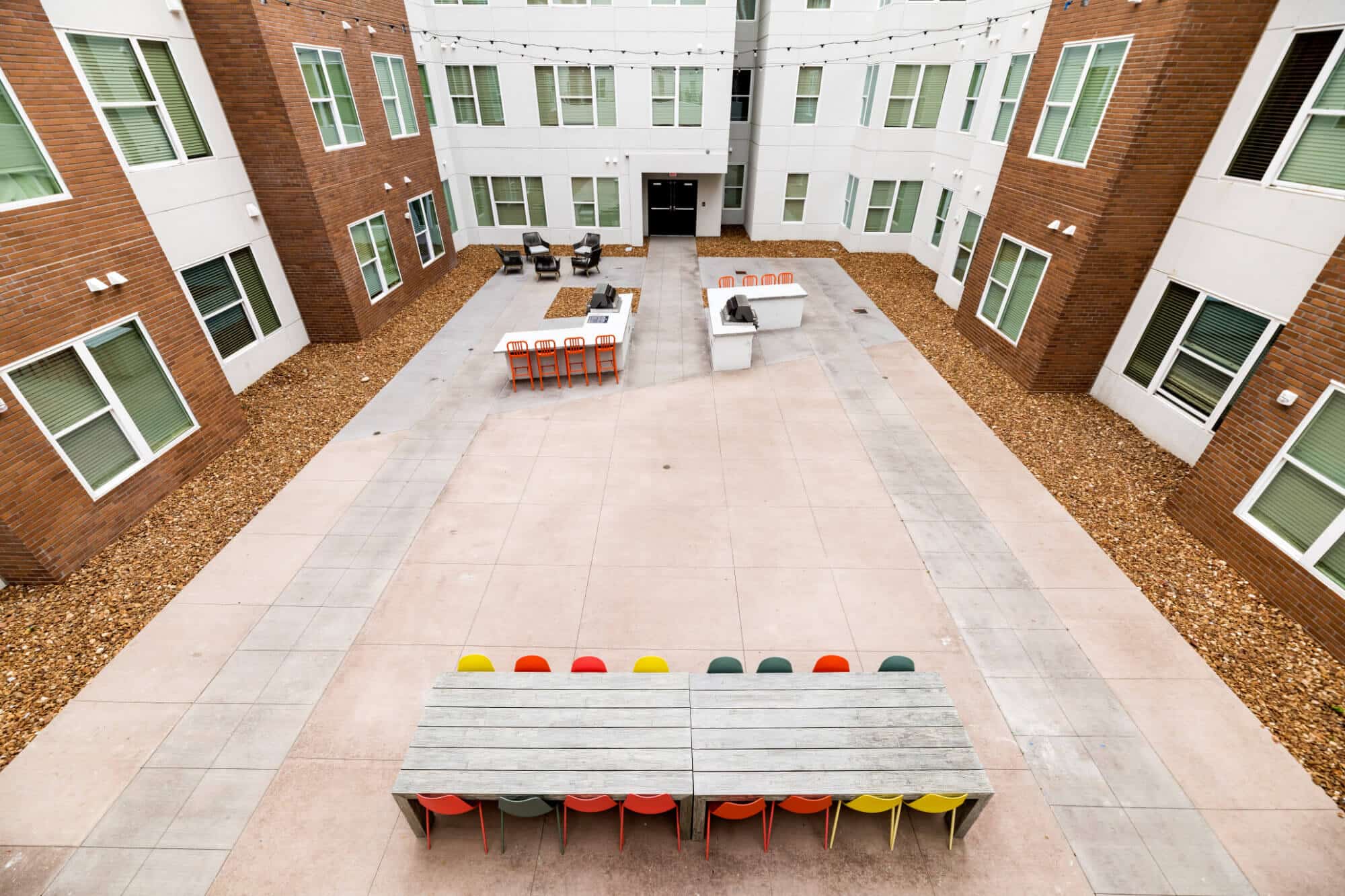 nova knoxville off campus apartments near the university of tennessee knoxville grilling stations large outdoor picnic area